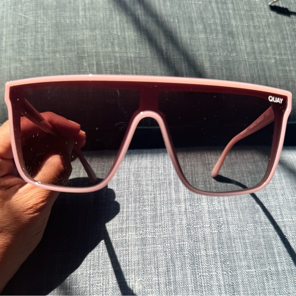 Quay NIGHTFALL POLARIZED OVERSIZED pink/brown Sunglasses NEW - Picture 1 of 7